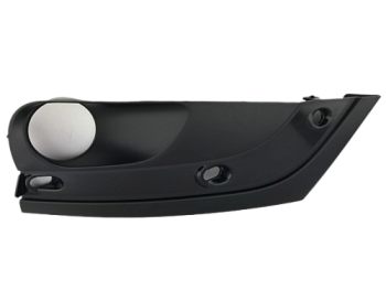 Облицовка переднего бампера Lada-VESTA под про/тум (8450008881) правая